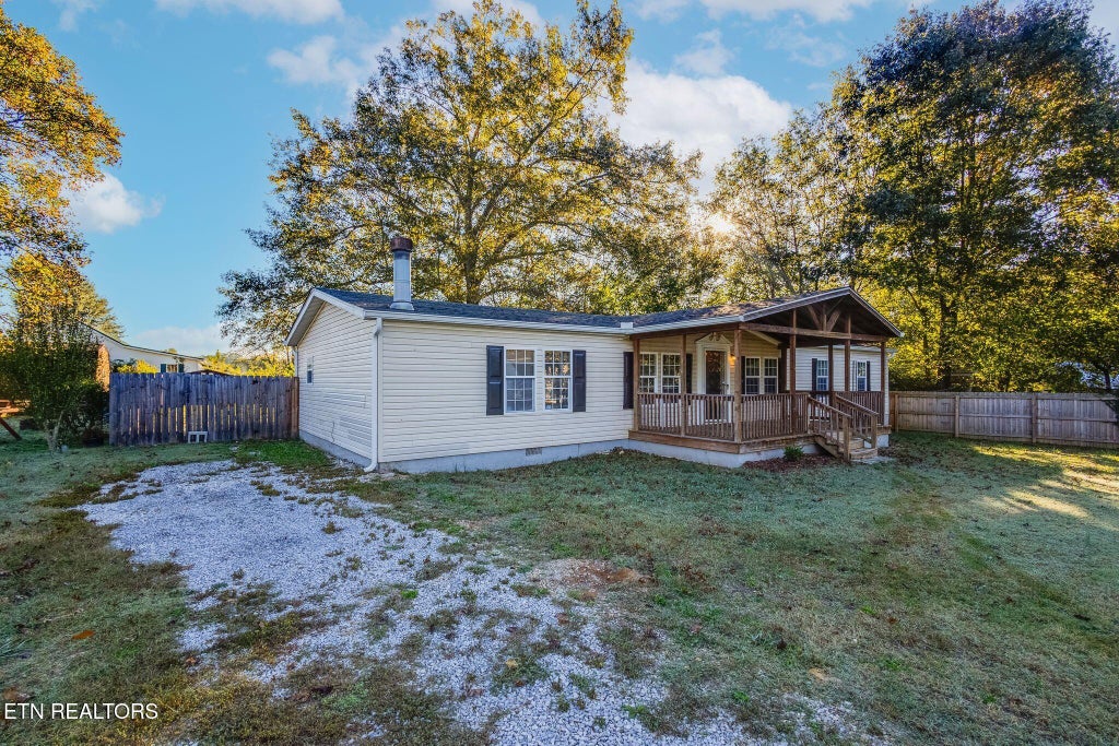 Photo of 174 Hamilton St, Strawberry Plains, TN 37871 (MLS # 1359606)