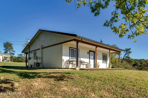 Tiny photo for 112 Shubert St, Kingston, TN 37763 (MLS # 1359614)