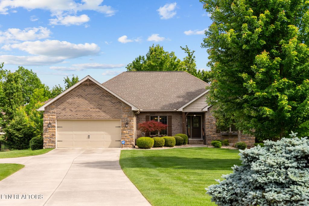 Photo of 25 Hemlock Court, Crossville, TN 38558 (MLS # 1341053)