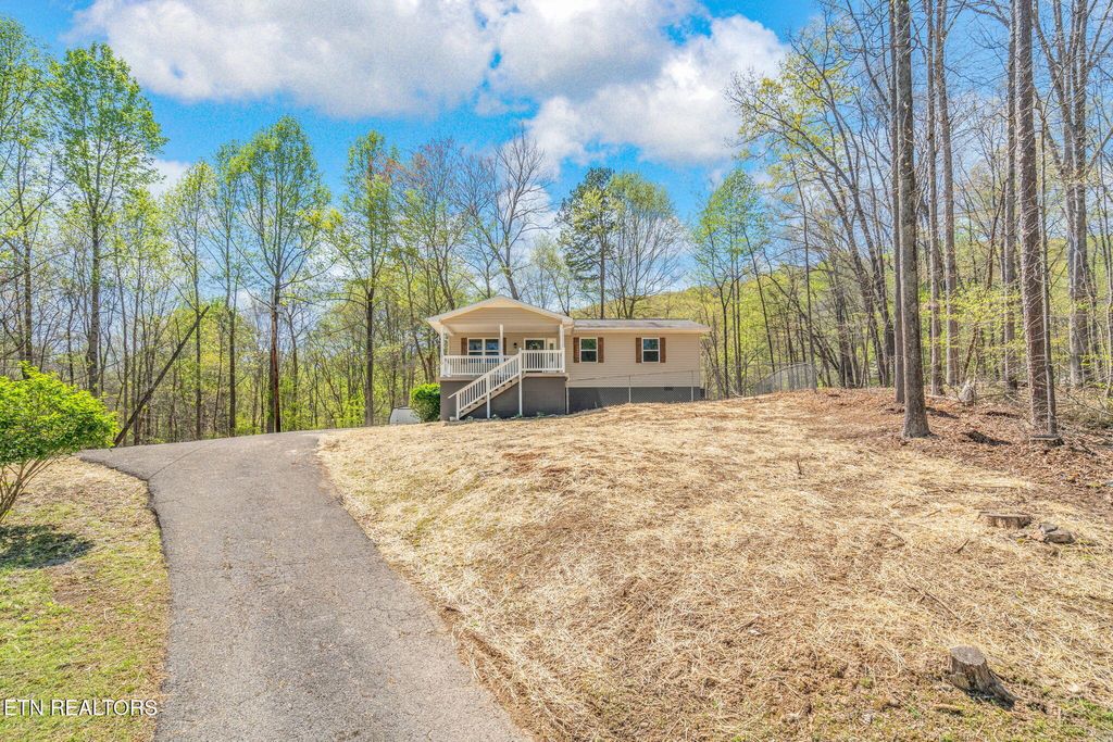 Photo of 510 Sheldon Drive, Harriman, TN 37748 (MLS # 1296853)