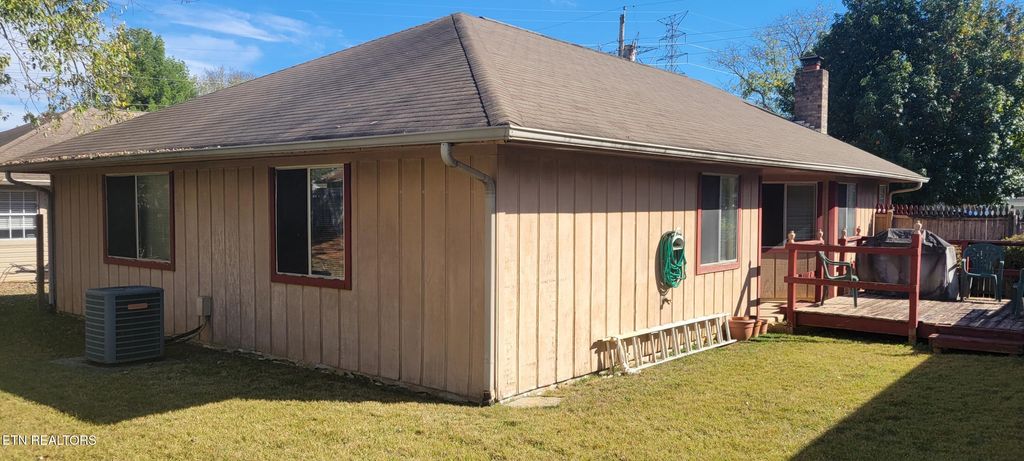 Photo of 944 Lee Delia Lane, Alcoa, TN 37701 (MLS # 1282498)