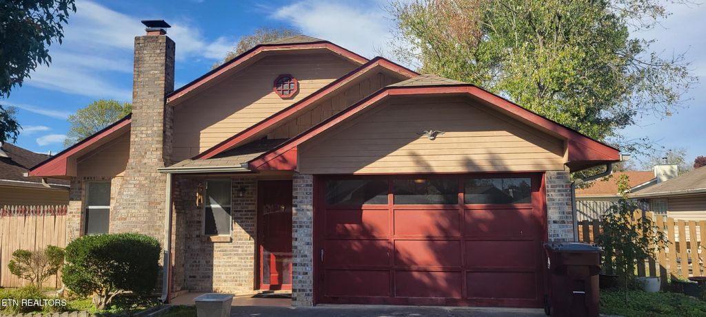 Photo of 944 Lee Delia Lane, Alcoa, TN 37701 (MLS # 1282498)