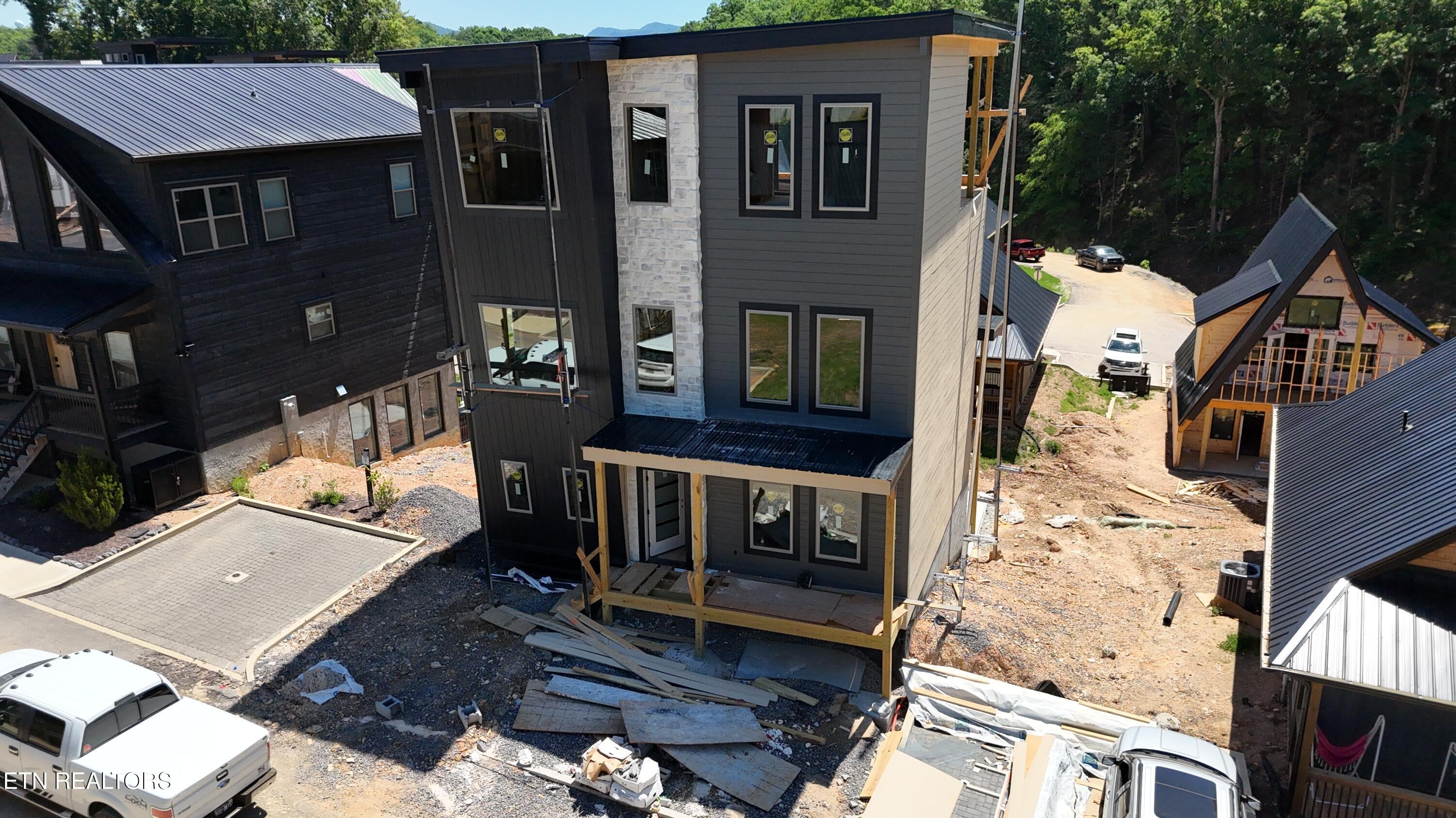 535 Warbonnet Way