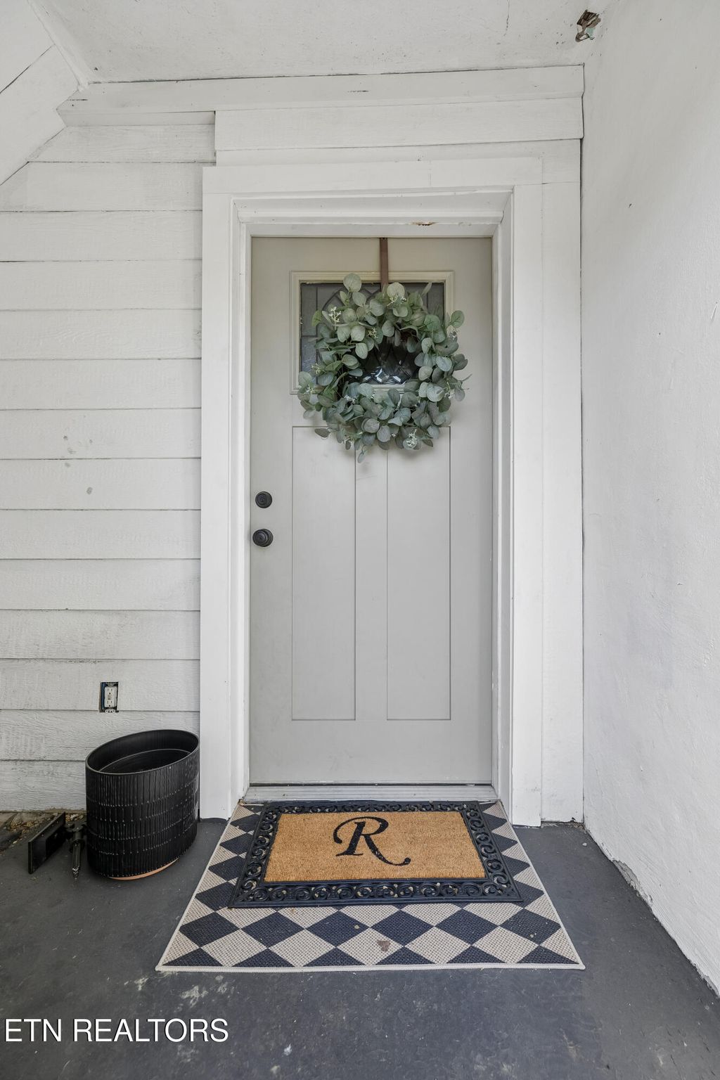 Photo of 310 Waller St, Lenoir City, TN 37771 (MLS # 1336371)