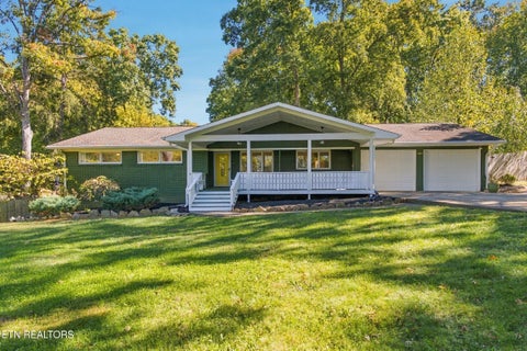 Photo of 304 Land Oak Rd, Knoxville, TN 37922 (MLS # 1360116)