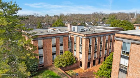 Photo of 1400 Kenesaw Ave #33c, Knoxville, TN 37919 (MLS # 1333752)