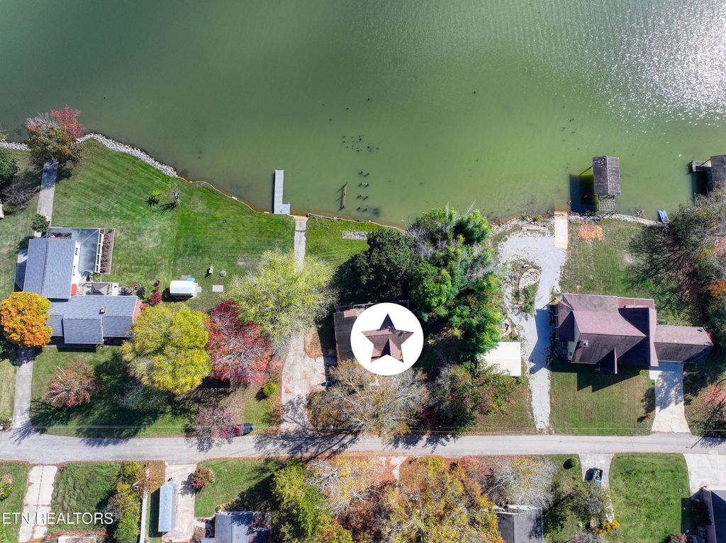 Photo of 214 Ross Estates Rd, Kingston, TN 37763 (MLS # 1285172)