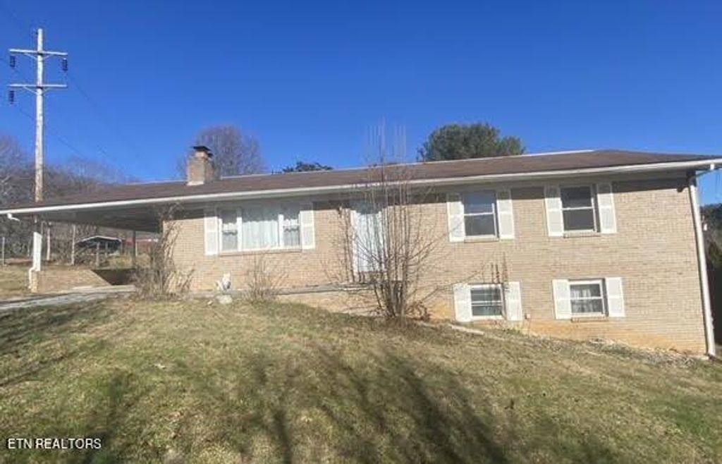 Photo of 206 Norris Drive, Tazewell, TN 37879 (MLS # 1253848)