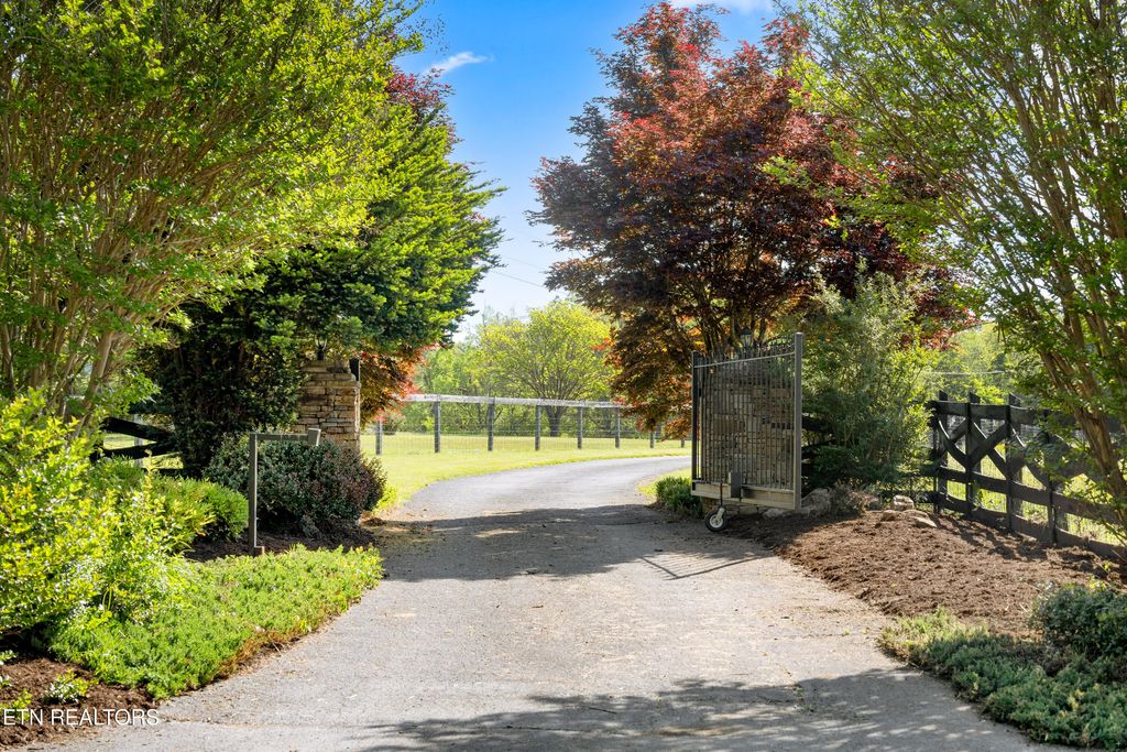 Photo of 7714 Washington Pike, Corryton, TN 37721 (MLS # 1337934)