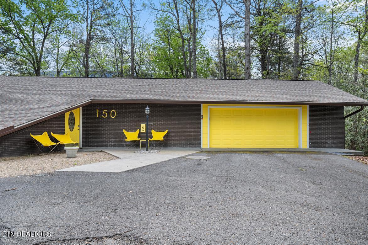 150 Hollow Rd