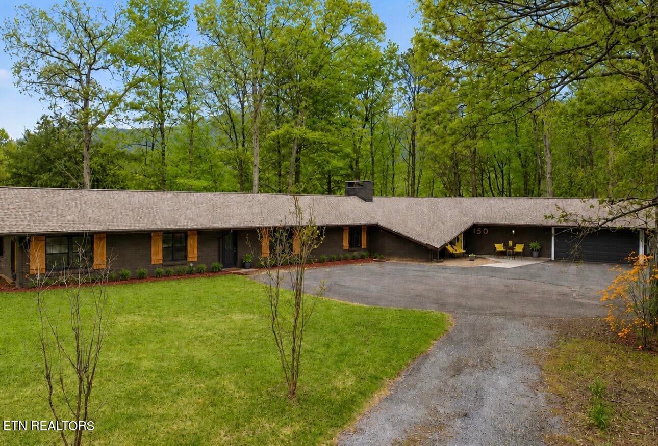 150 Hollow Rd