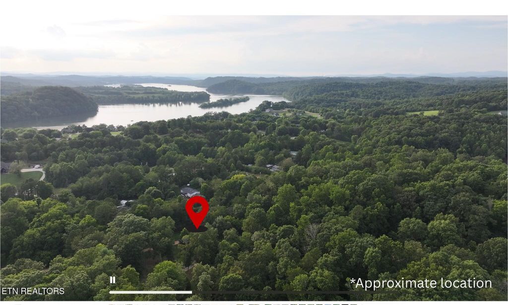 Photo of 120 Dennis Drive, Kingston, TN 37763 (MLS # 1308368)