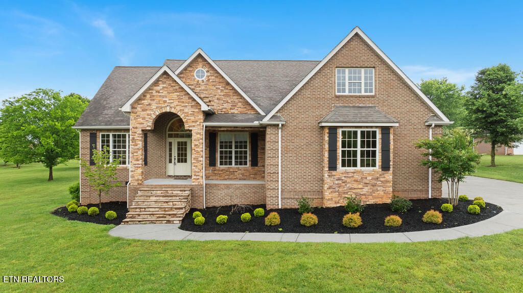 Photo of 170 Short Bark Lane, Madisonville, TN 37354 (MLS # 1340078)