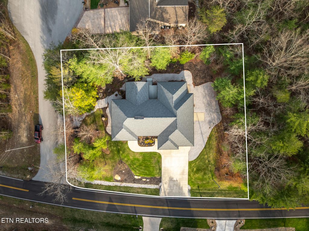 Photo of 194 Forest View Drive, Crossville, TN 38558 (MLS # 1335550)