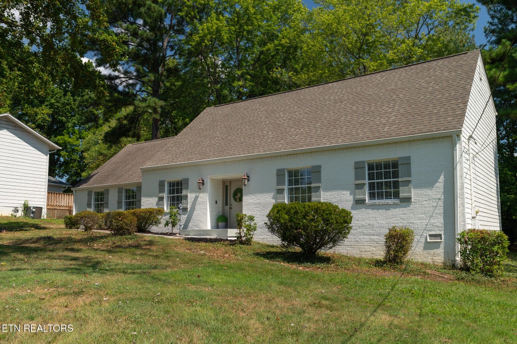 Photo of 442 Russfield Drive, Knoxville, TN 37934 (MLS # 1354641)