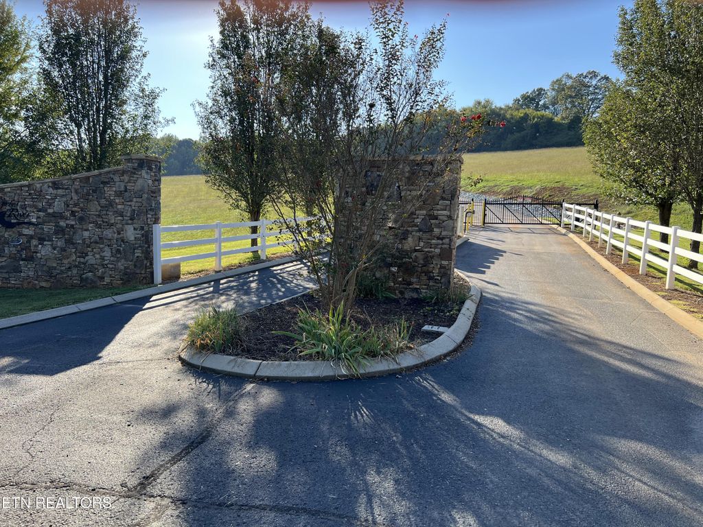 Photo of 34 Goodfield Terrace, Decatur, TN 37322 (MLS # 1317539)