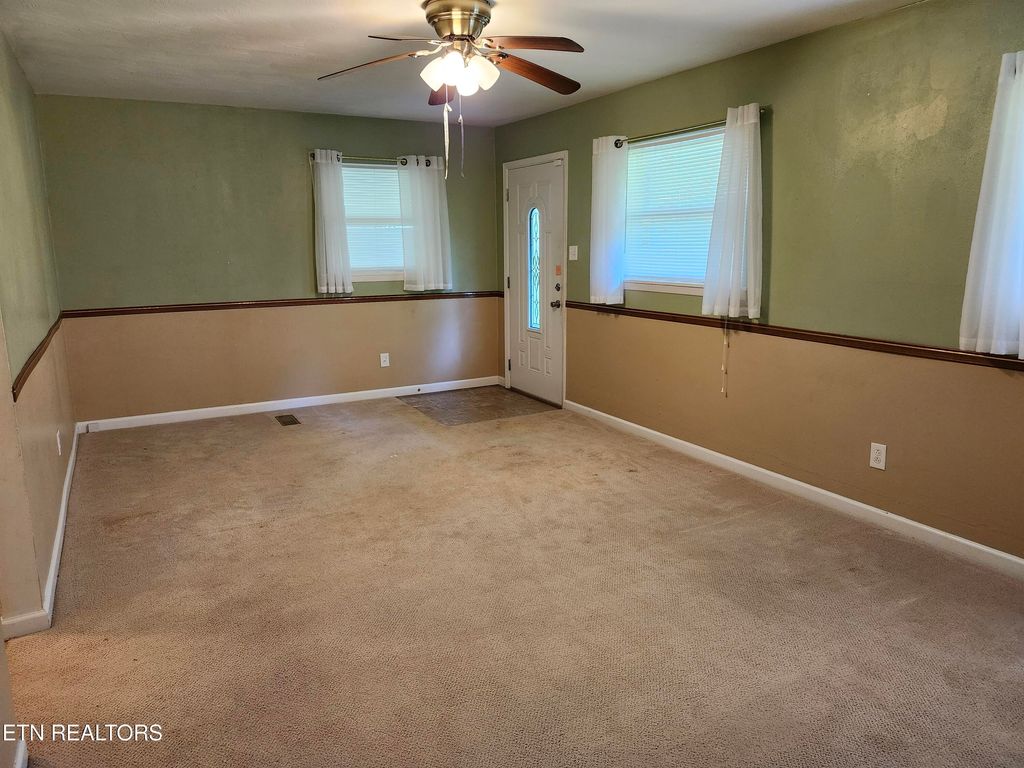 Photo of 136 Mimosa Ave, Rockwood, TN 37854 (MLS # 1300517)