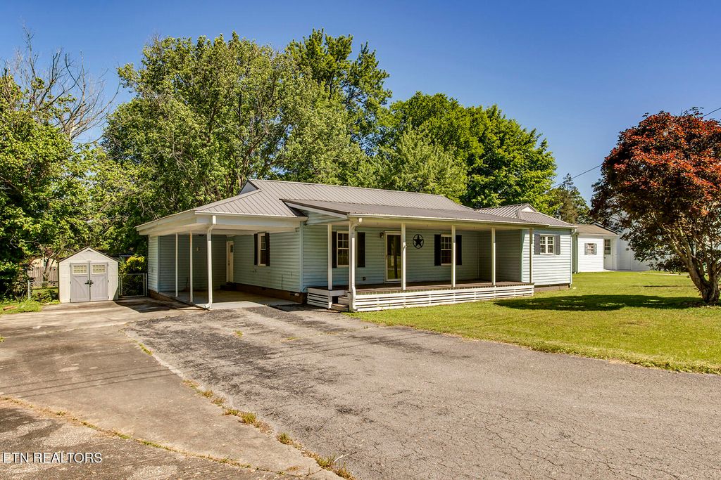 Photo of 1113 Mayflower Rd, Kingston, TN 37763 (MLS # 1340276)
