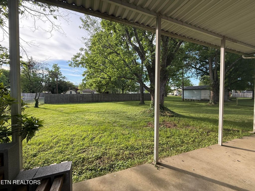 Photo of 1113 Mayflower Rd, Kingston, TN 37763 (MLS # 1340276)