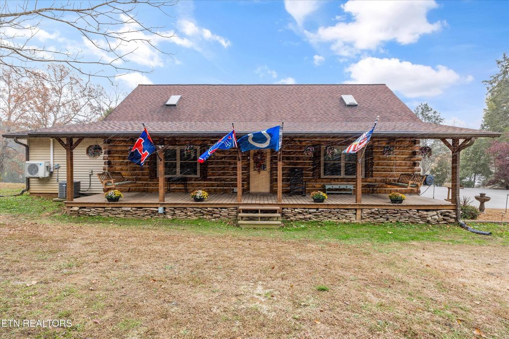 Photo of 755 Farmington Way, Maryville, TN 37801 (MLS # 1321835)