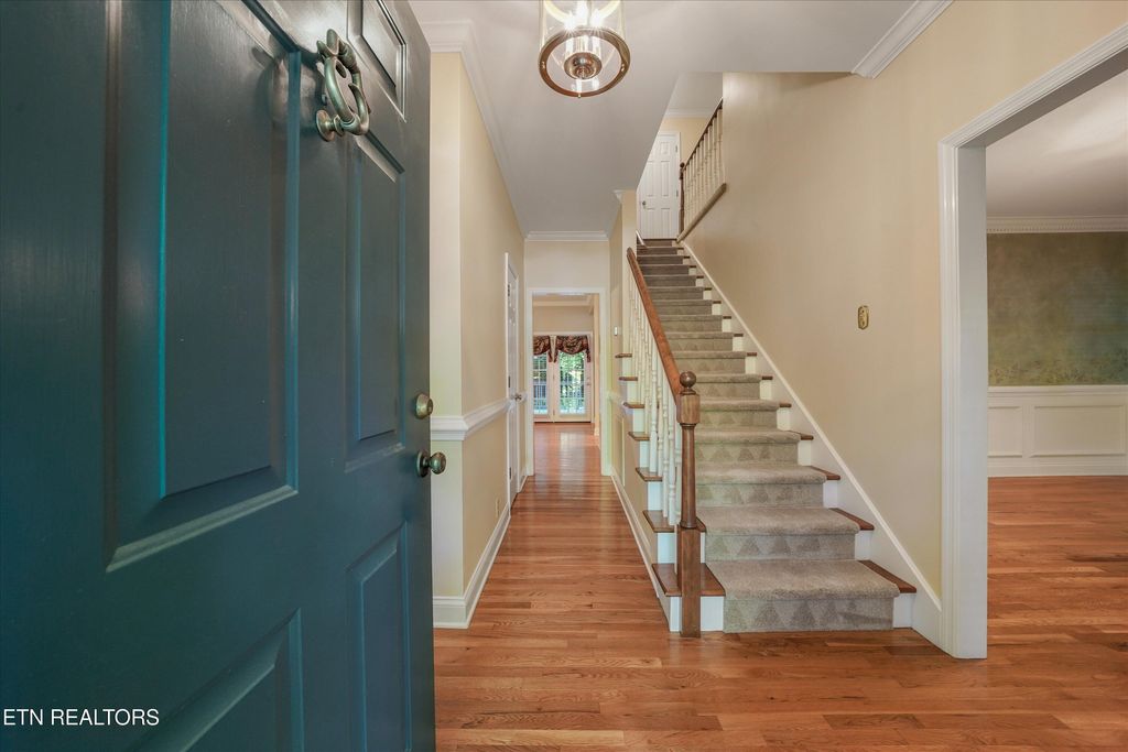 Photo of 704 El Monte Circle, Knoxville, TN 37922 (MLS # 1341003)