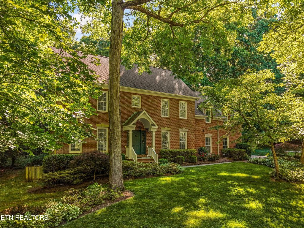Photo of 704 El Monte Circle, Knoxville, TN 37922 (MLS # 1341003)