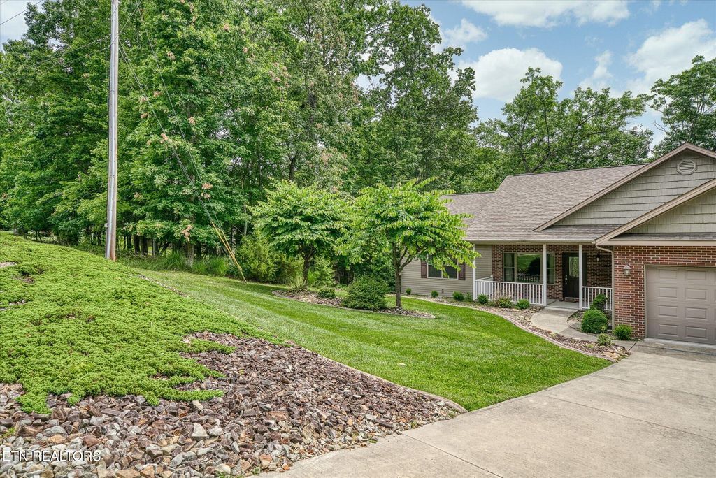 Photo of 15 Chatham Court, Fairfield Glade, TN 38558 (MLS # 1315619)