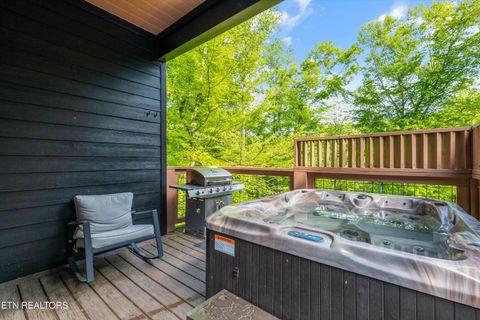 Tiny photo for 906 Saddle Creek Way, Sevierville, TN 37862 (MLS # 1334717)