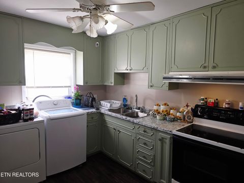 Tiny photo for 404 E 4th St, LaFollette, TN 37766 (MLS # 1340436)