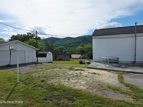 Tiny photo for 404 E 4th St, LaFollette, TN 37766 (MLS # 1340436)