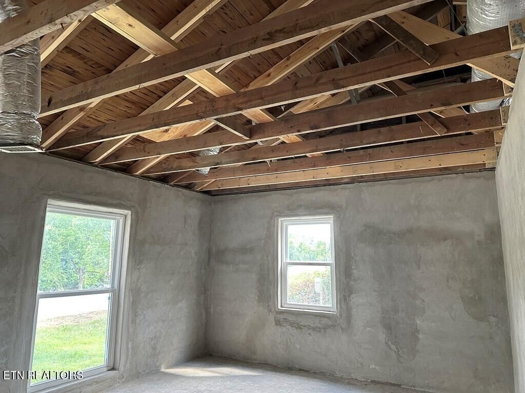Photo of 23 S Carter St, Sparta, TN 38583 (MLS # 1349398)