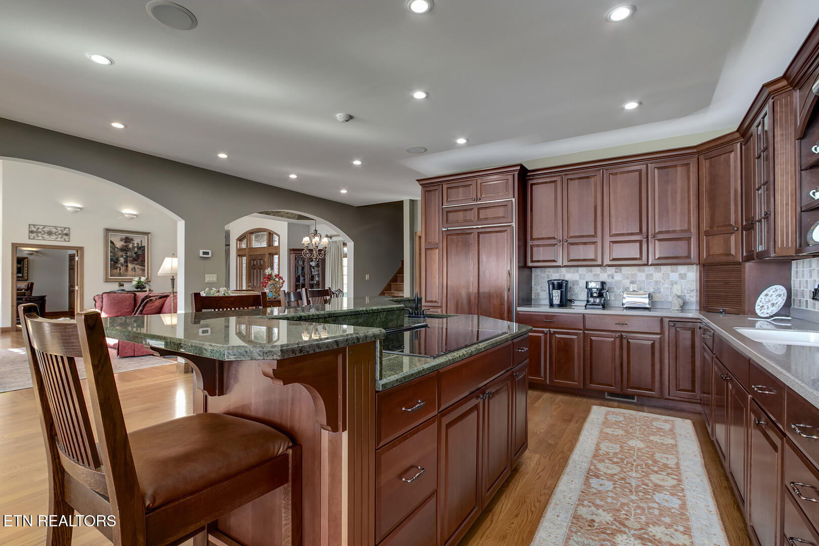 Vonore, Tennessee, 37885, United States, 5 Bedrooms Bedrooms, ,5 BathroomsBathrooms,Residential,Active,1973331