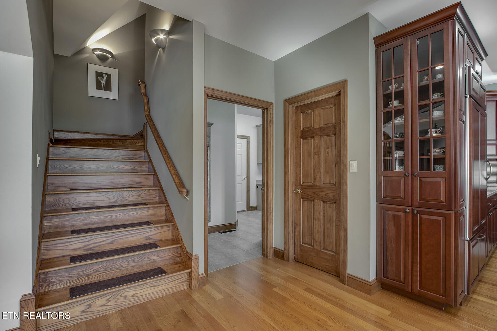 Vonore, Tennessee, 37885, United States, 5 Bedrooms Bedrooms, ,5 BathroomsBathrooms,Residential,Active,1973331