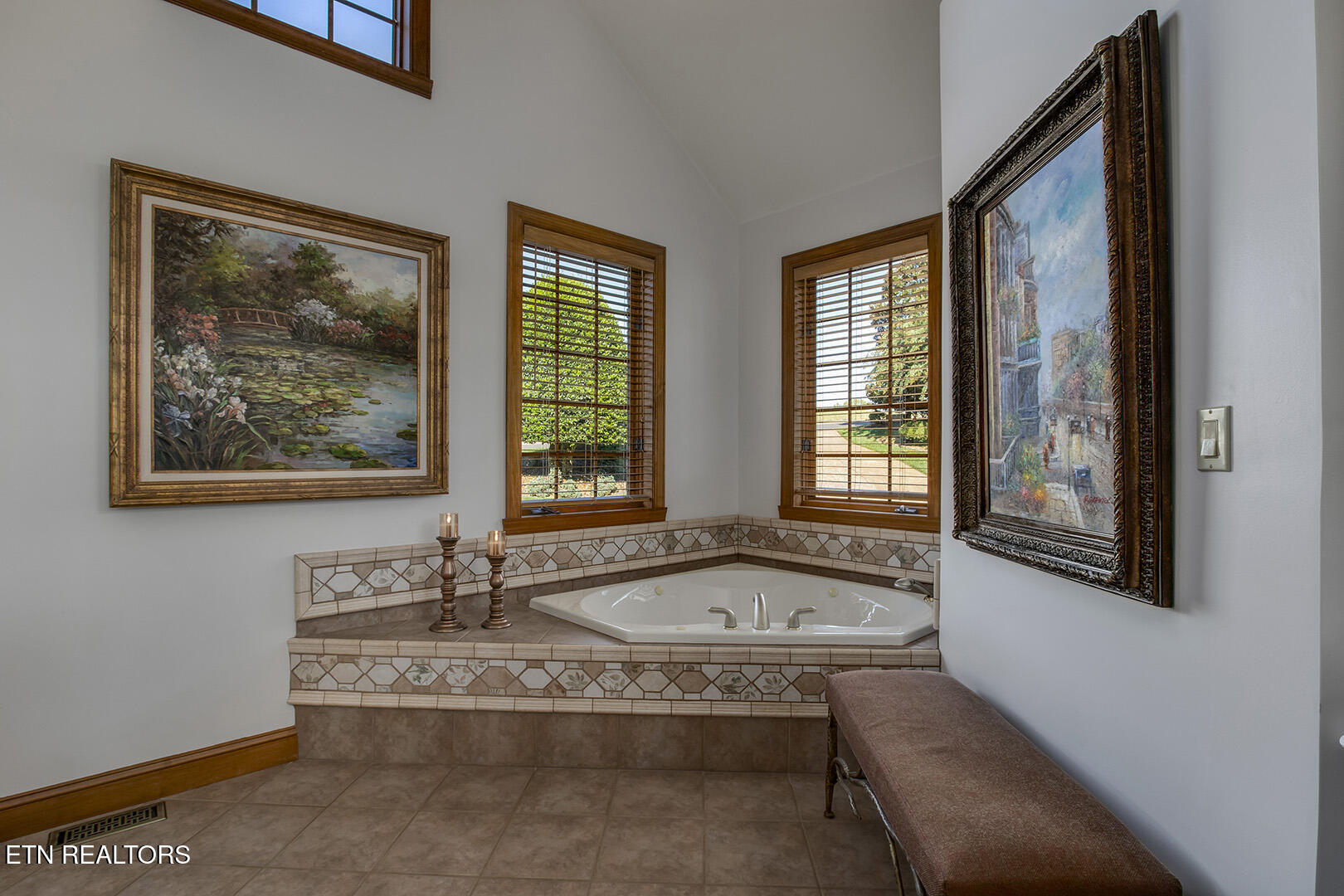 Vonore, Tennessee, 37885, United States, 5 Bedrooms Bedrooms, ,5 BathroomsBathrooms,Residential,Active,1973331