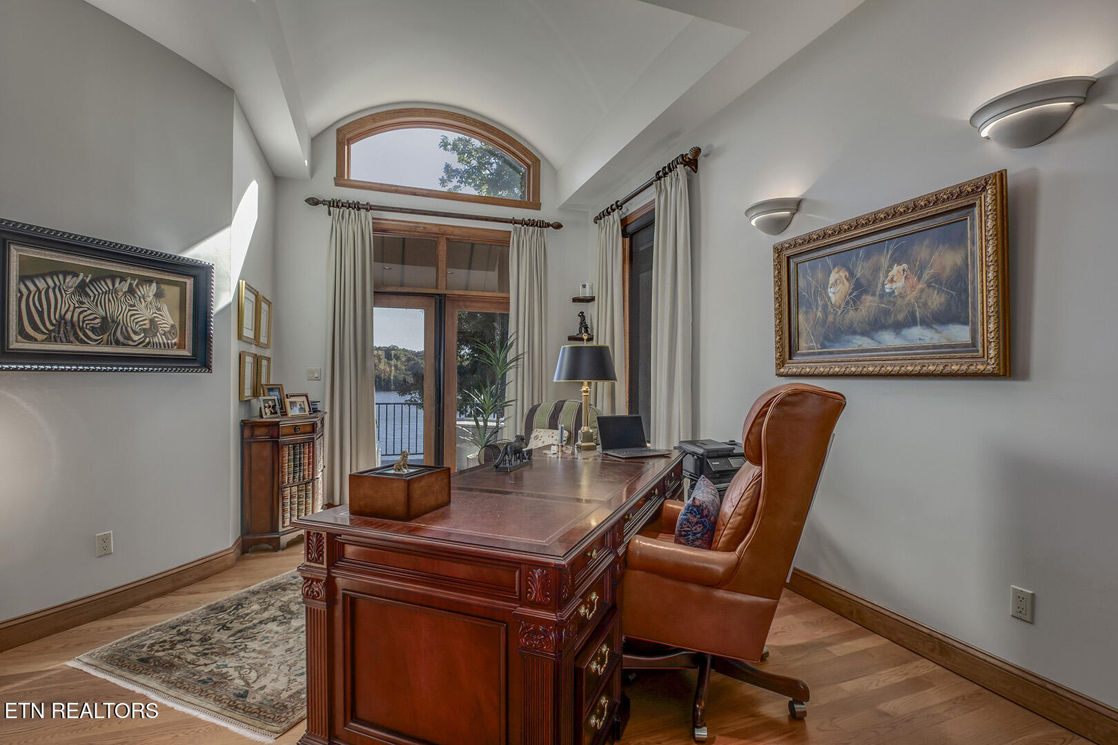 Vonore, Tennessee, 37885, United States, 5 Bedrooms Bedrooms, ,5 BathroomsBathrooms,Residential,Active,1973331
