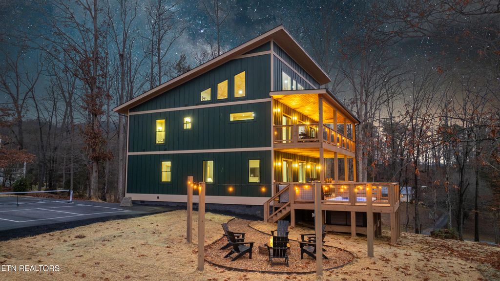 Photo of 3157 Wears Drive Dr, Sevierville, TN 37862 (MLS # 1323876)