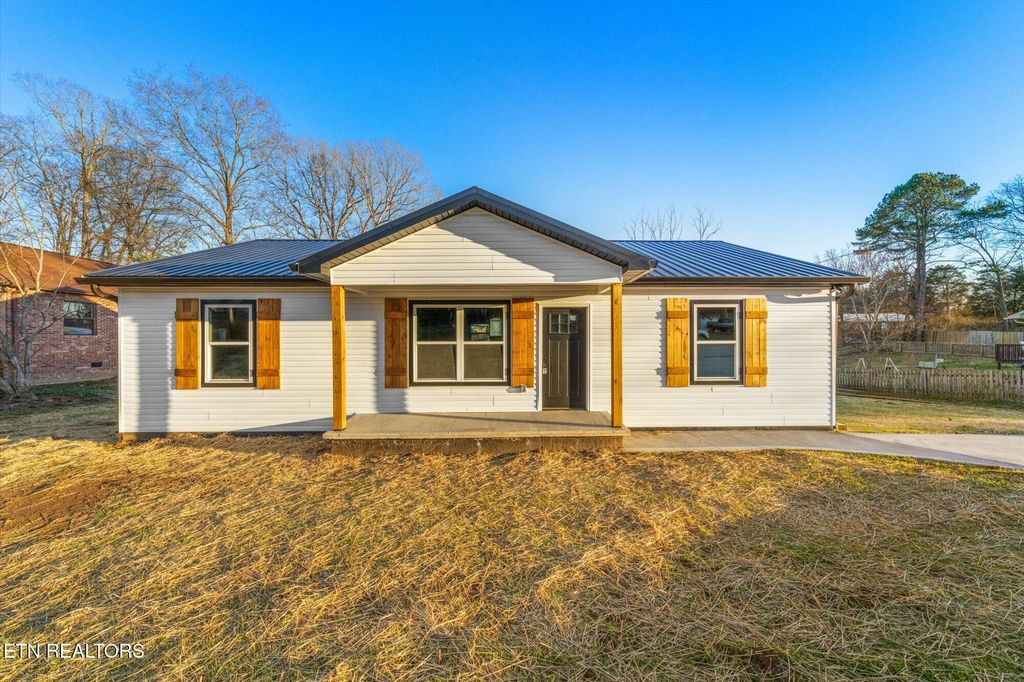 Photo of 423 Overlook Drive, Seymour, TN 37865 (MLS # 1291116)
