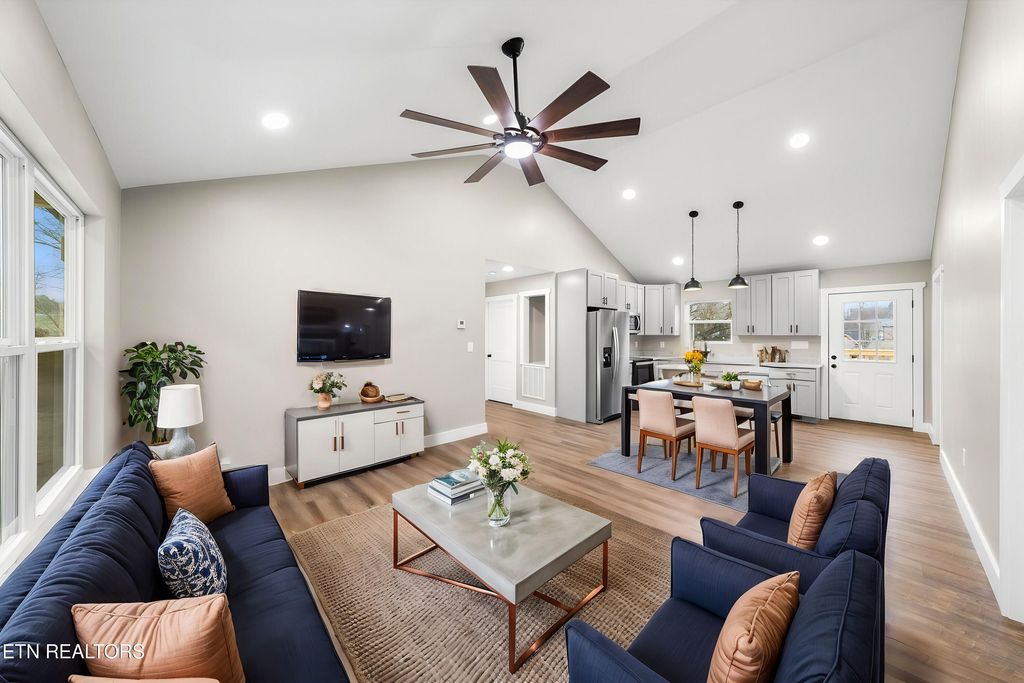 Photo of 423 Overlook Drive, Seymour, TN 37865 (MLS # 1291116)