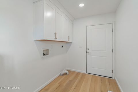 Tiny photo for 456 Tyler Drive, Dandridge, TN 37725 (MLS # 1323436)