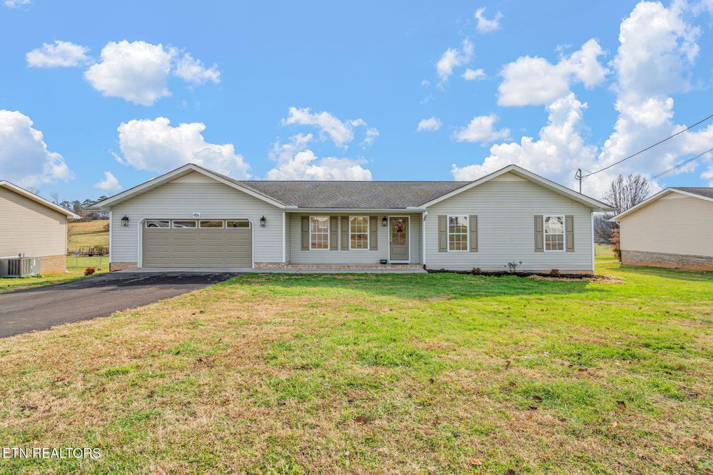Photo of 456 Tyler Drive, Dandridge, TN 37725 (MLS # 1323436)