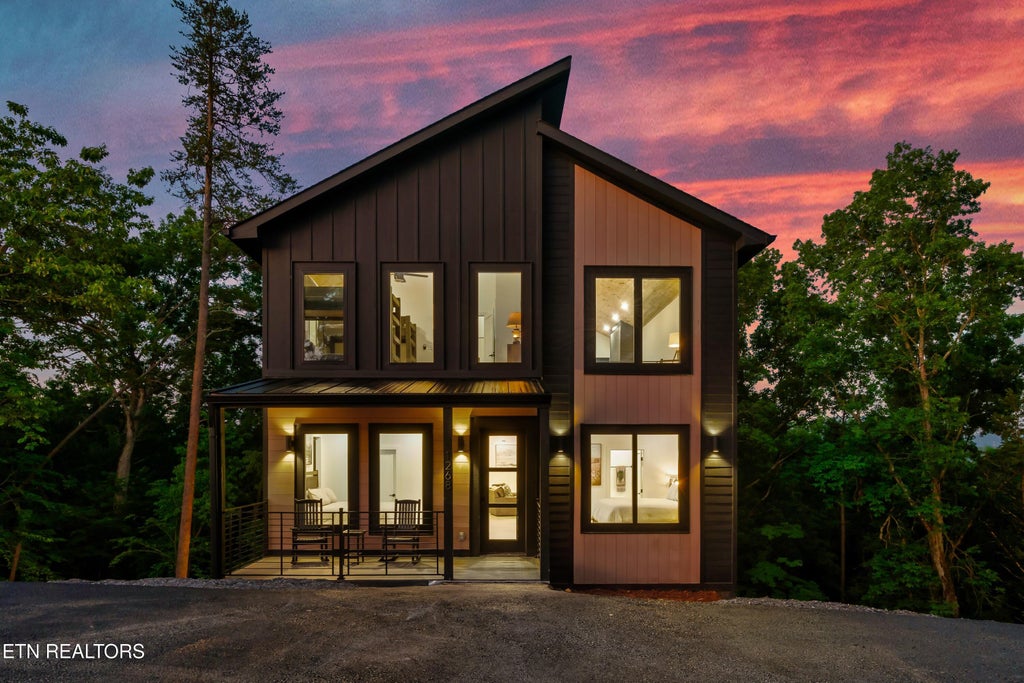 Photo of 1268 Reedmont Way, Sevierville, TN 37876 (MLS # 1356978)