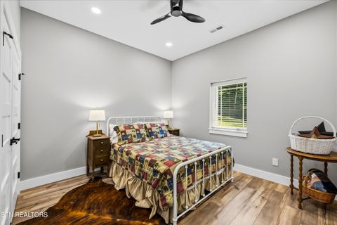 Tiny photo for 300 Black Fox Rd, Washburn, TN 37888 (MLS # 1346851)