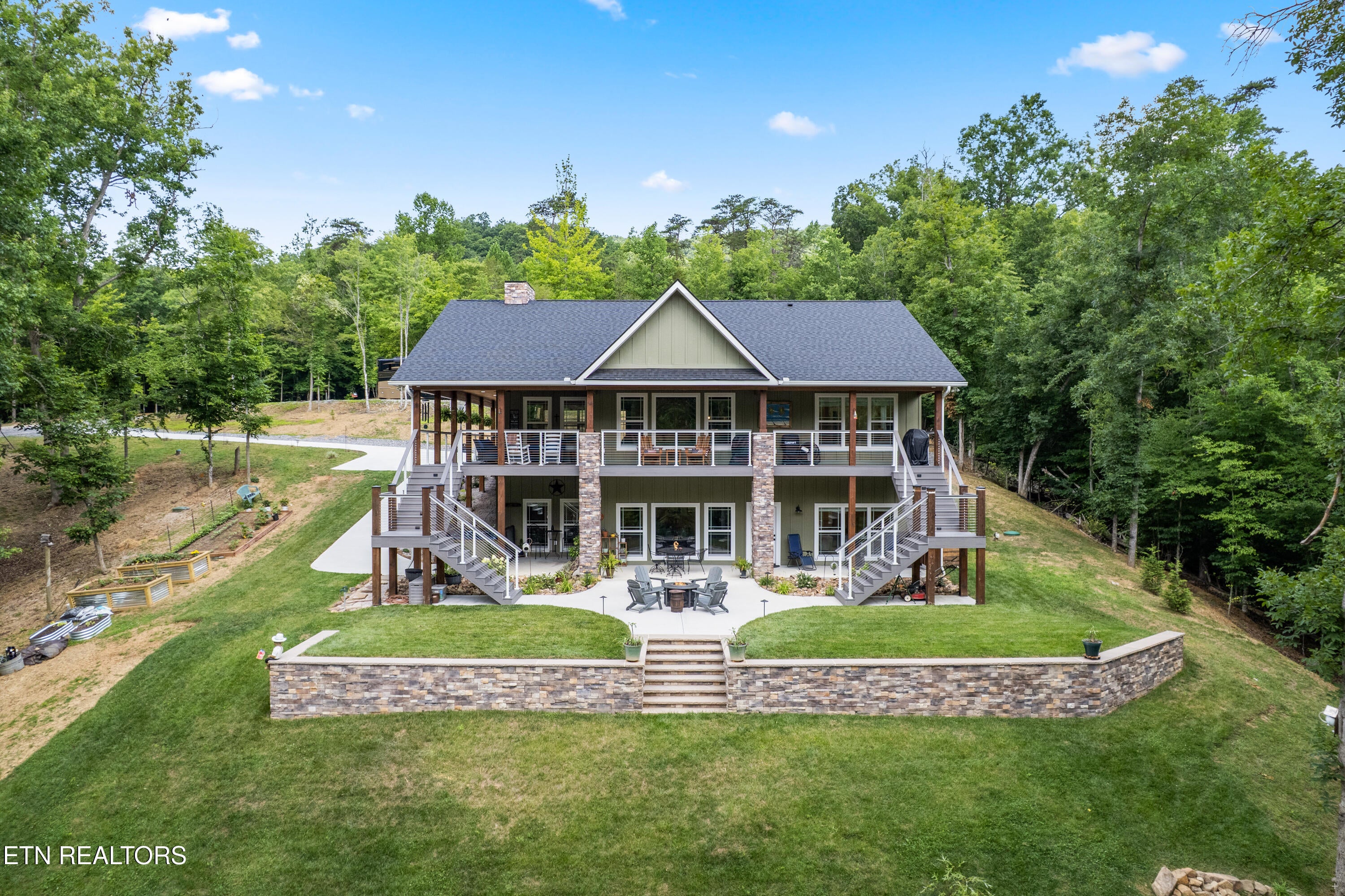 300 Black Fox Harbor Rd