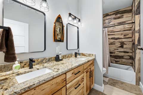 Tiny photo for 300 Black Fox Rd, Washburn, TN 37888 (MLS # 1346851)