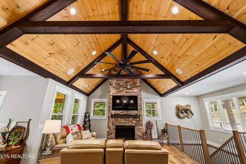 Tiny photo for 300 Black Fox Rd, Washburn, TN 37888 (MLS # 1346851)
