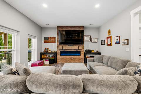 Tiny photo for 300 Black Fox Rd, Washburn, TN 37888 (MLS # 1346851)