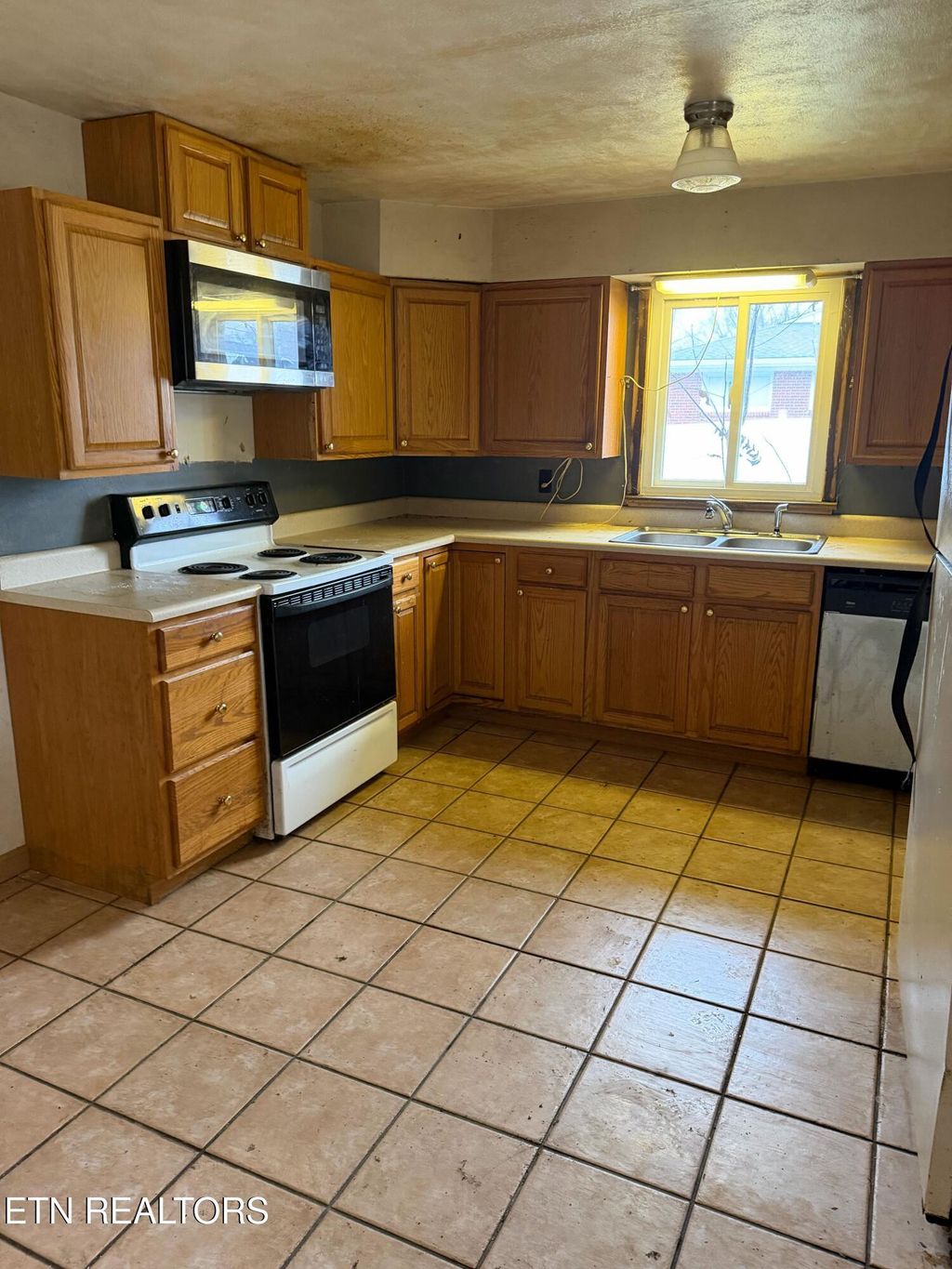 Photo of 1337 Mcarthur Rd, Maryville, TN 37804 (MLS # 1323528)