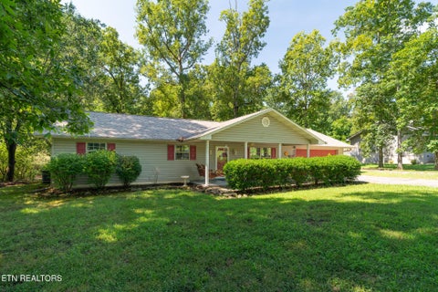 Photo of 945 Circle Drive, Seymour, TN 37865 (MLS # 1353038)