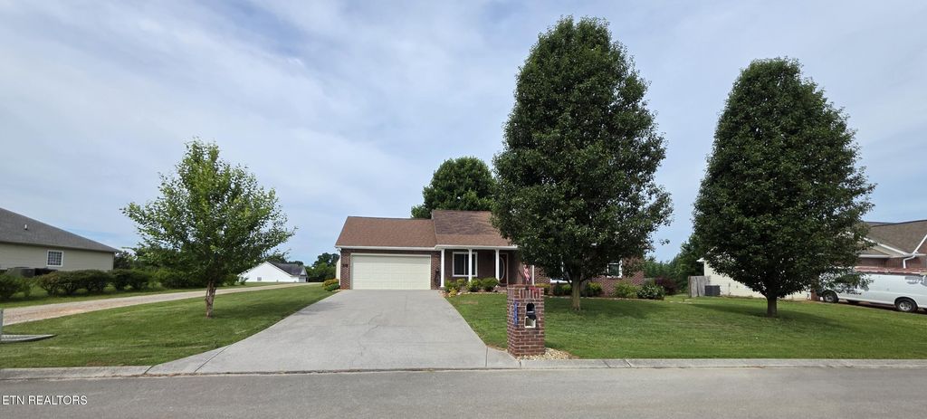 Photo of 929 Mossy Grove Lane, Maryville, TN 37801 (MLS # 1345206)