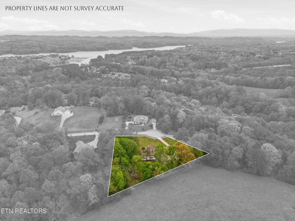 Photo of 1930 Maple Hills Lane, Loudon, TN 37774 (MLS # 1338516)
